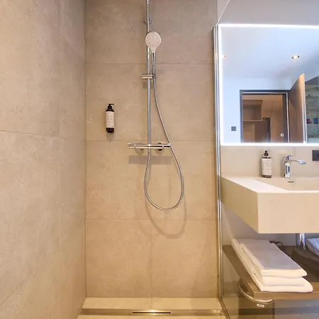 Hotel Lh New Opening 4*