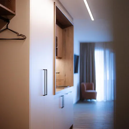 Lh Linzerhaus - Inklusive Jokercard Lägenhetshotell 4*