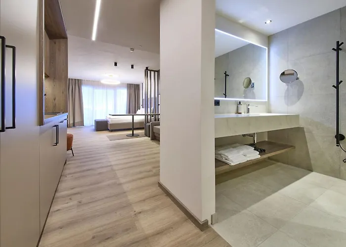 アパートホテル Lh Linzerhaus Suites Saalbach - Inklusive Jokercard 4*